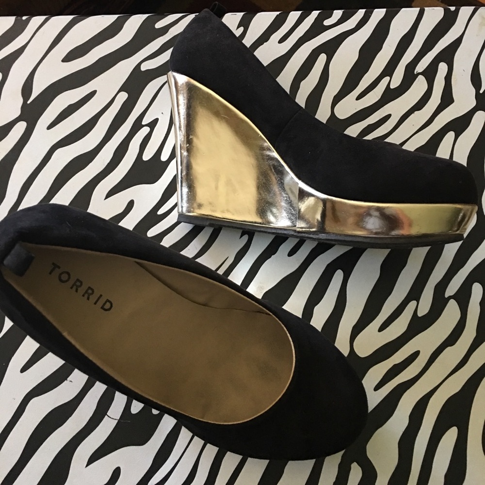 Torrid woman’s wedges heels 👠