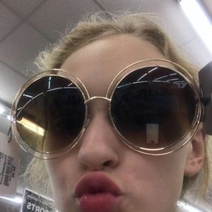 Meet your Posher, Kelley