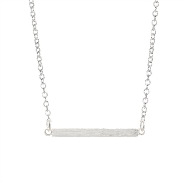 Bar on Chain Trend NWT Necklace in Gold or Silver - Picture 3 of 8