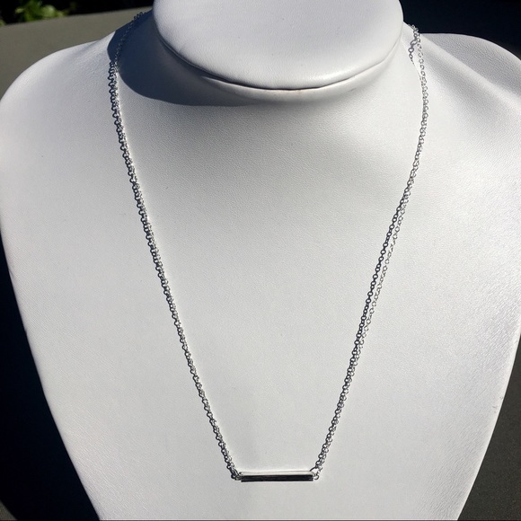 Bar on Chain Trend NWT Necklace in Gold or Silver - Picture 7 of 8