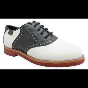 Pin up saddles shoes by bass