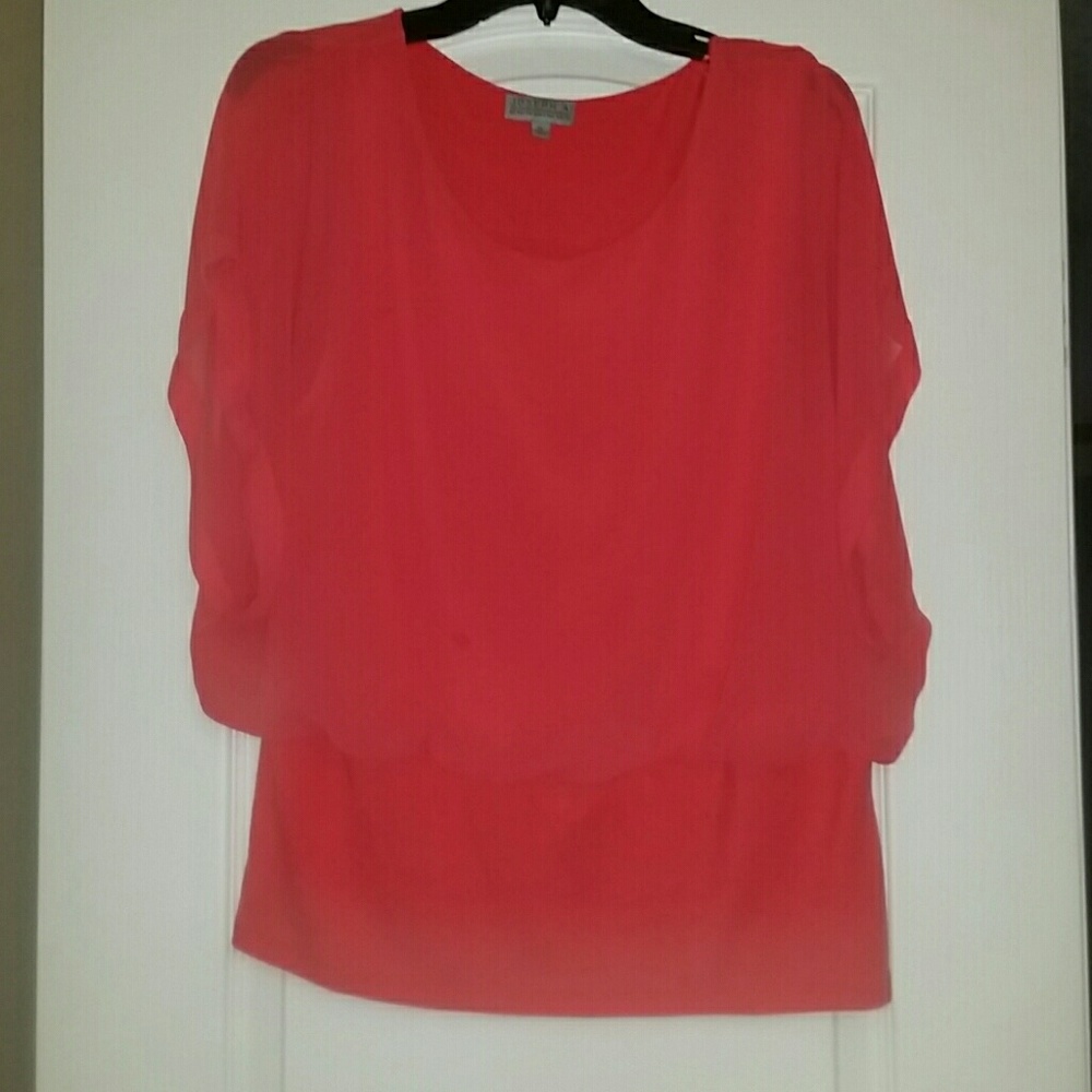 Coral top