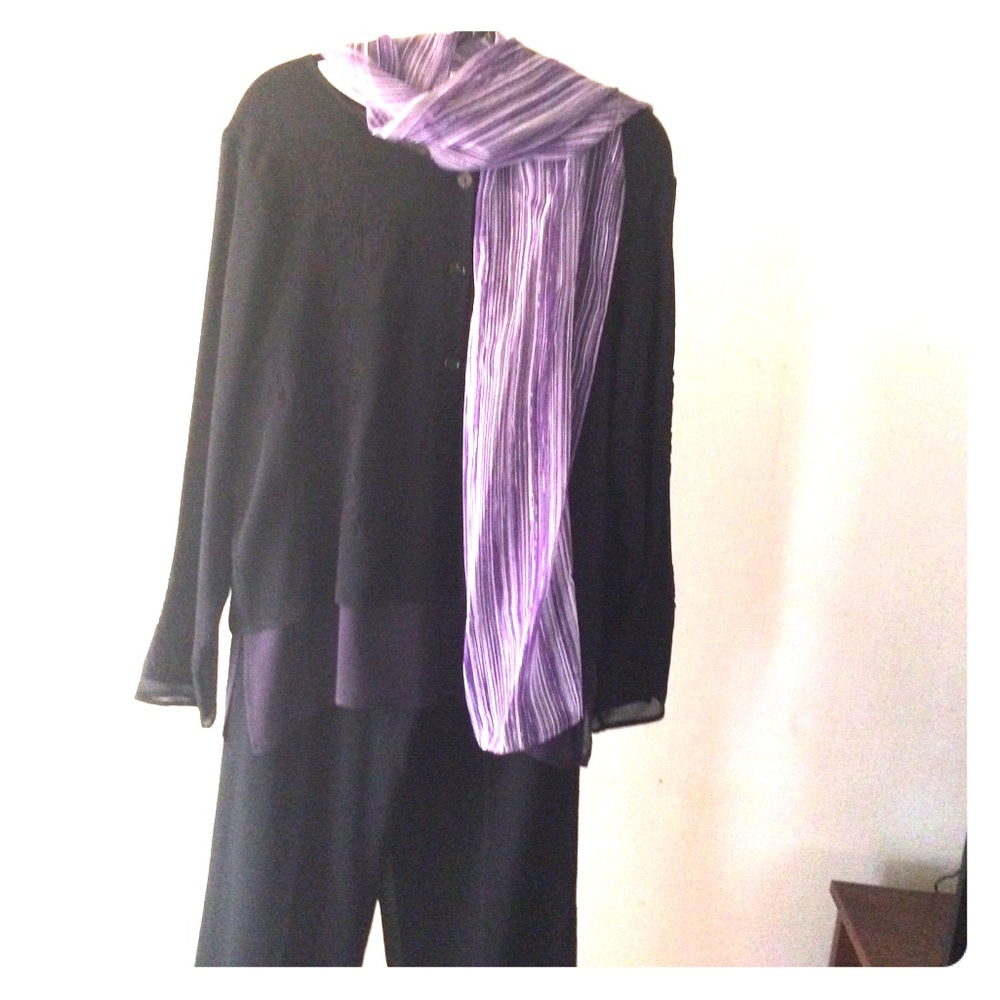 Silk pants suit
