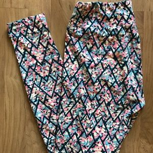 NWOT Lularoe OS leggings
