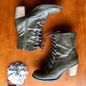Olive fashion combat boots
