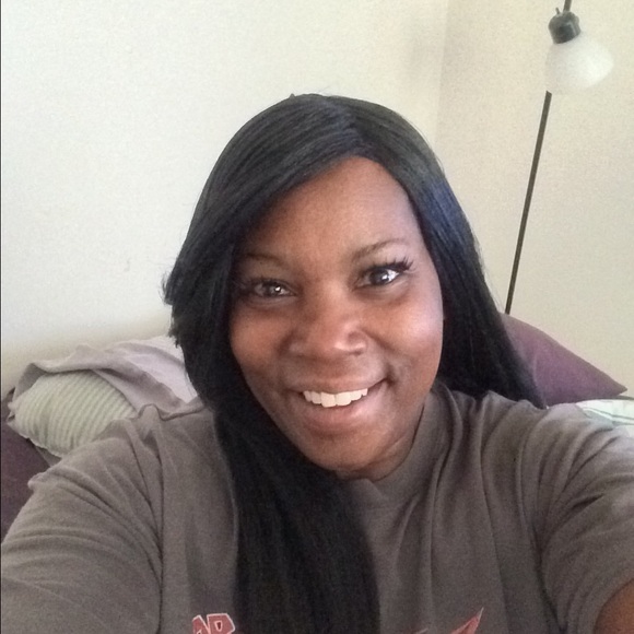 Meet your Posher, Ailisa - Picture 1 of 1