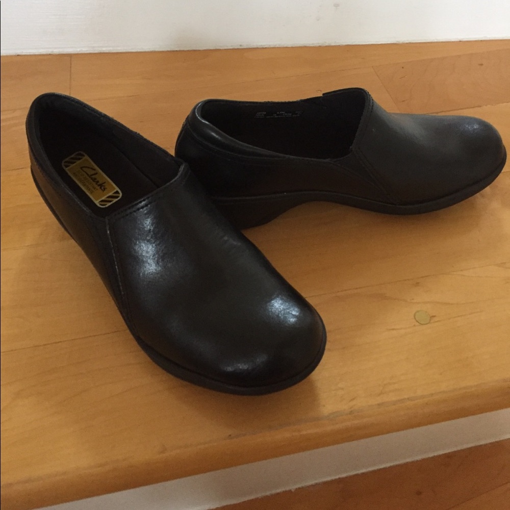 Clarks black shoes