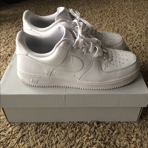 NIKE Air Force 1 '07