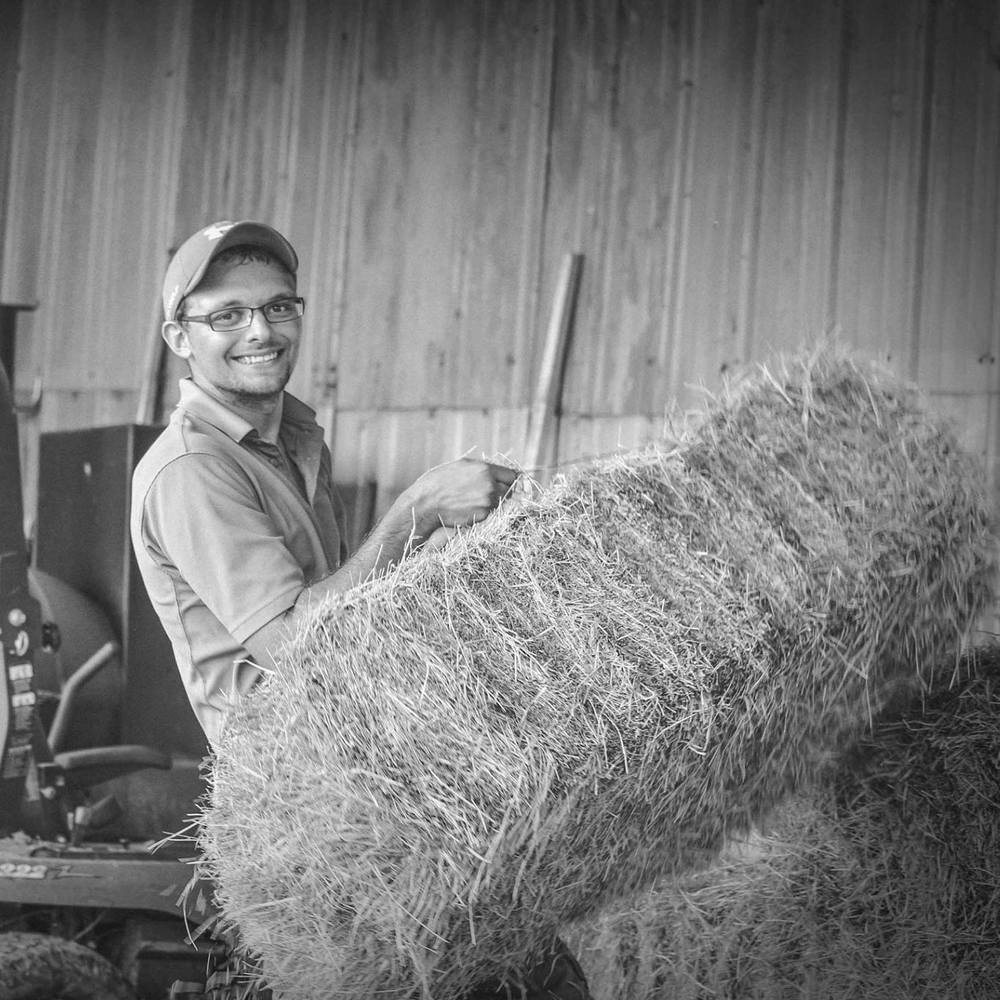 Meet your Posher, Dustin