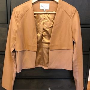 Tiered/cropped vegan leather jacket in camel