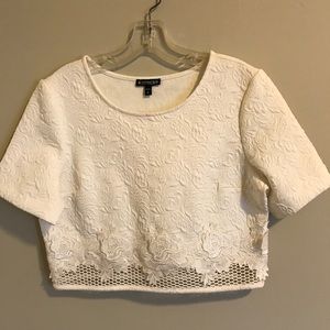 Express White Laced Crop