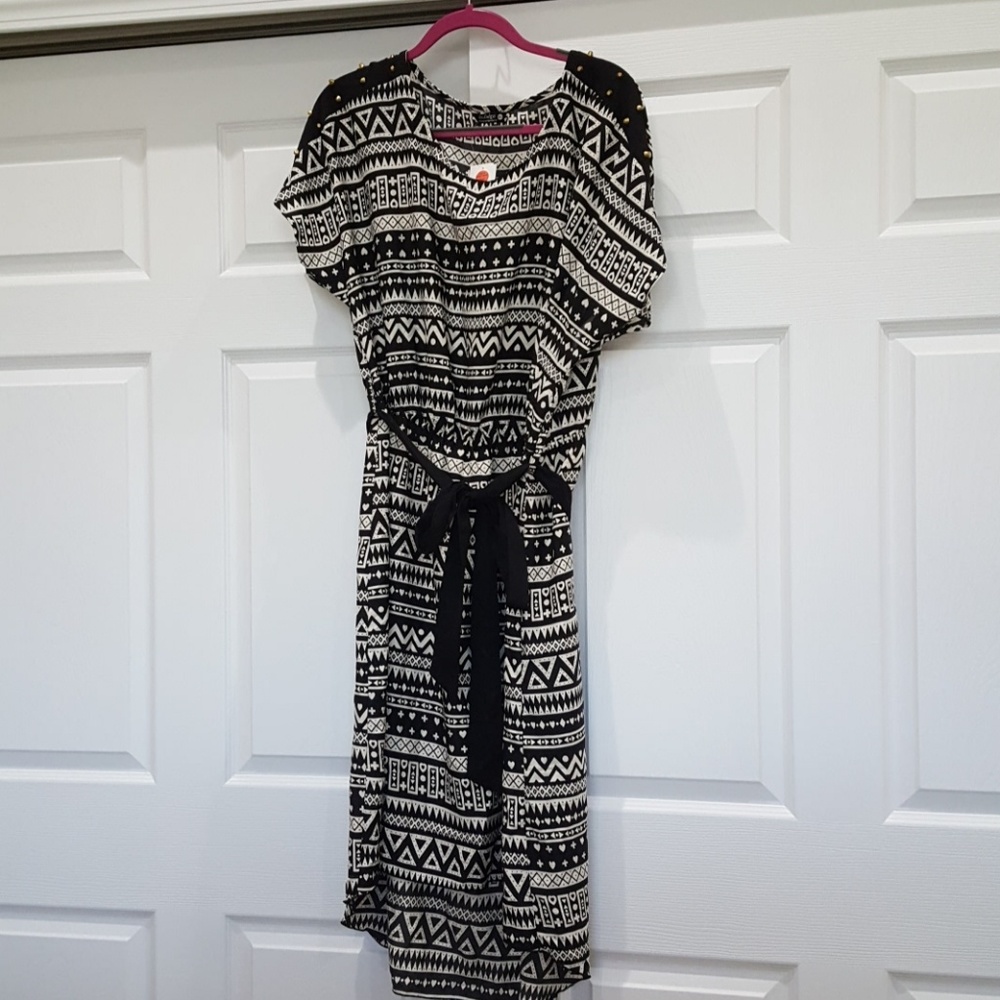 Multi pattern dress in black and white