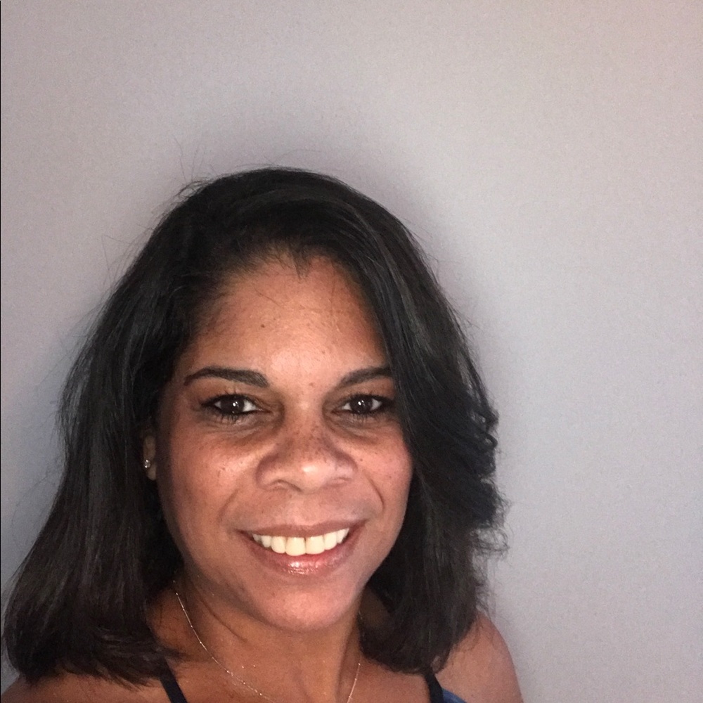 Meet your Posher, Sharon