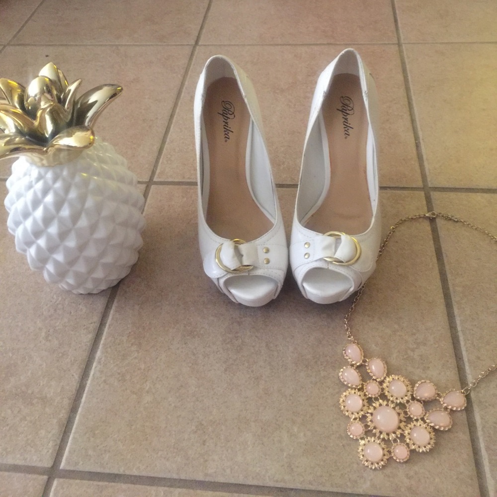 Paprika white with gold hardware heels