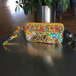 Vera Bradley/ Large/ Wristlet/ret. PROVENCAL 12-13