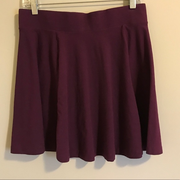 Plum skater skirt - Picture 2 of 2