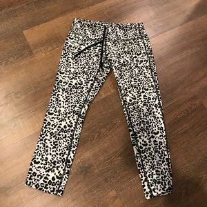 Nike cheetah print leggings
