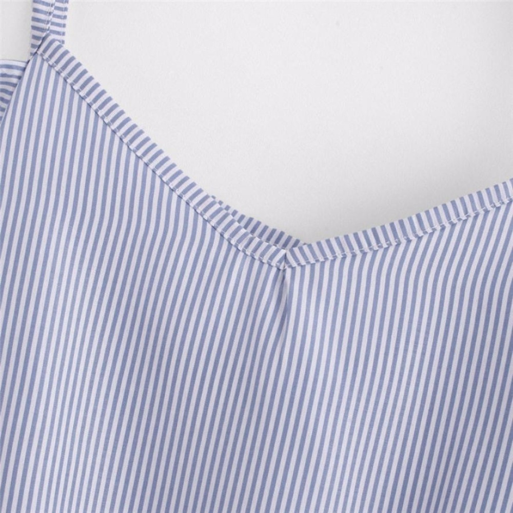 LAST ONE! Cold shoulder pin striped top - Picture 3 of 3