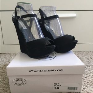 Steve Madden wedges