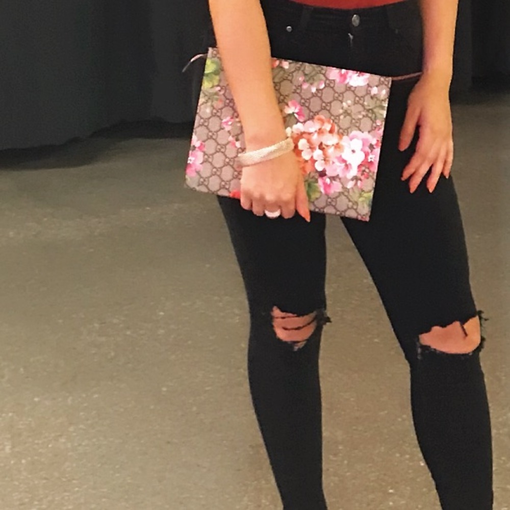 GUCCI GUCCI GUCCI