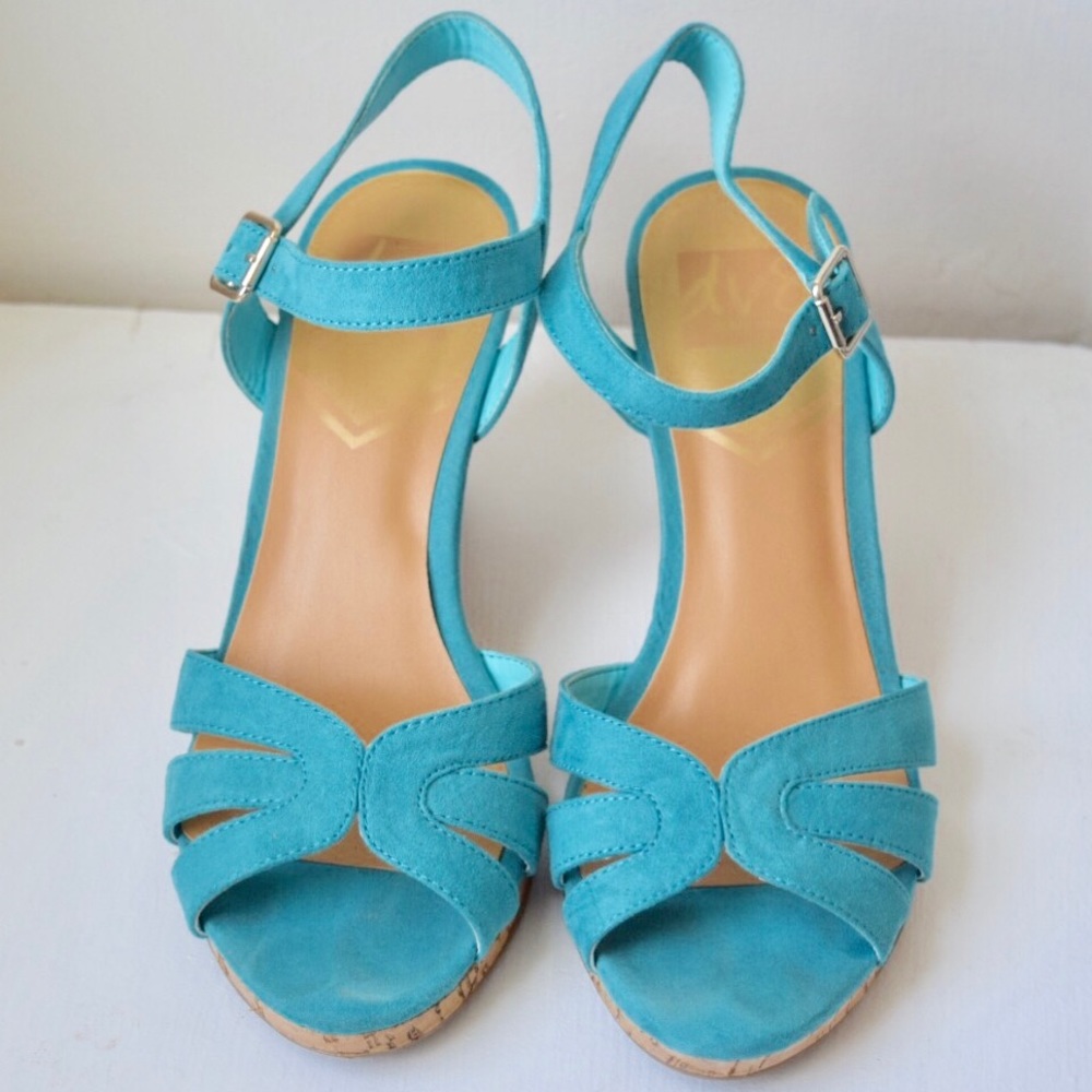 ♡ Cute Teal wedges! ♡ by Dolce Vita size 8️⃣