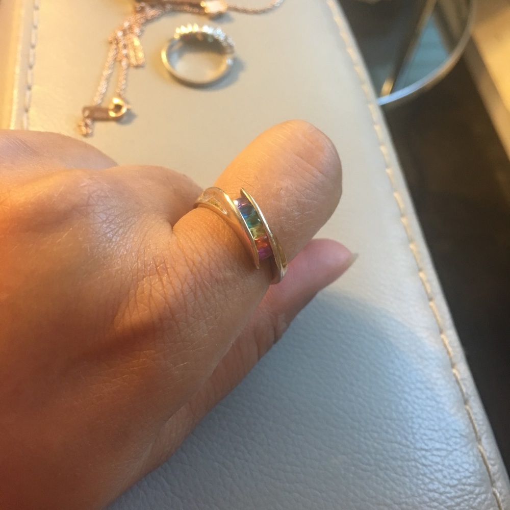 Very Cute Ring - image 3