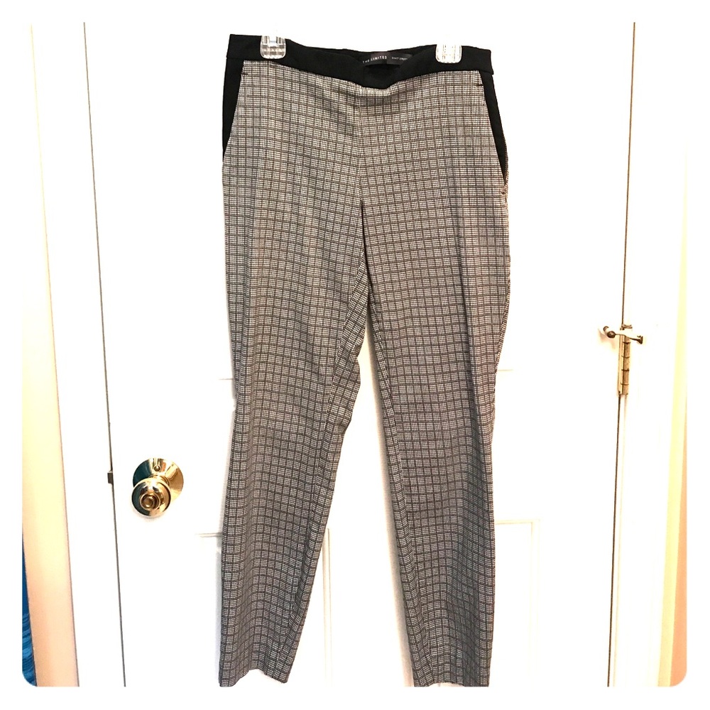 Black and white capris