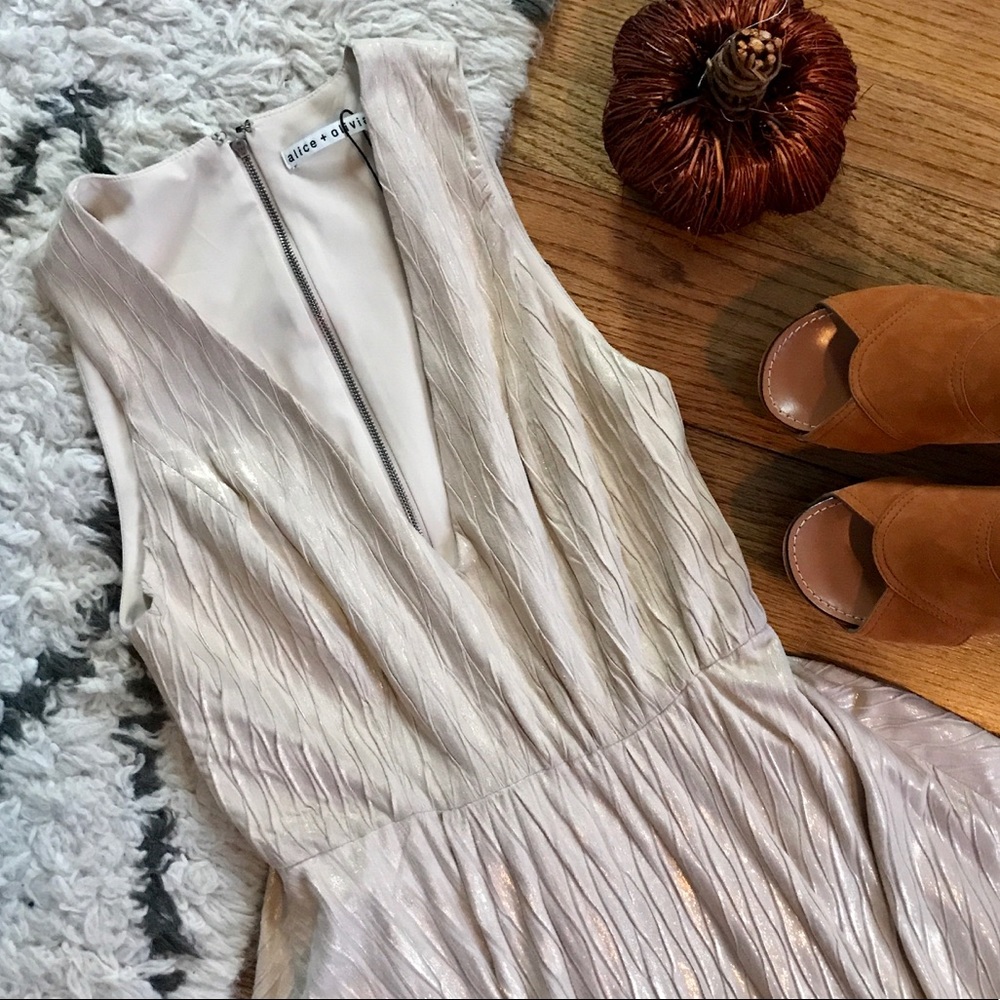 NWT Alice + Olivia Mindee Beige Faux Suede Dress
