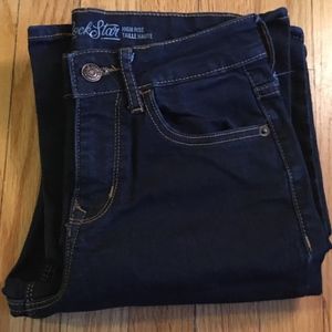 EUC Old Navy high rise Rockstar jeans sz 2