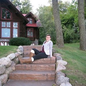 Meet your Posher, Kat