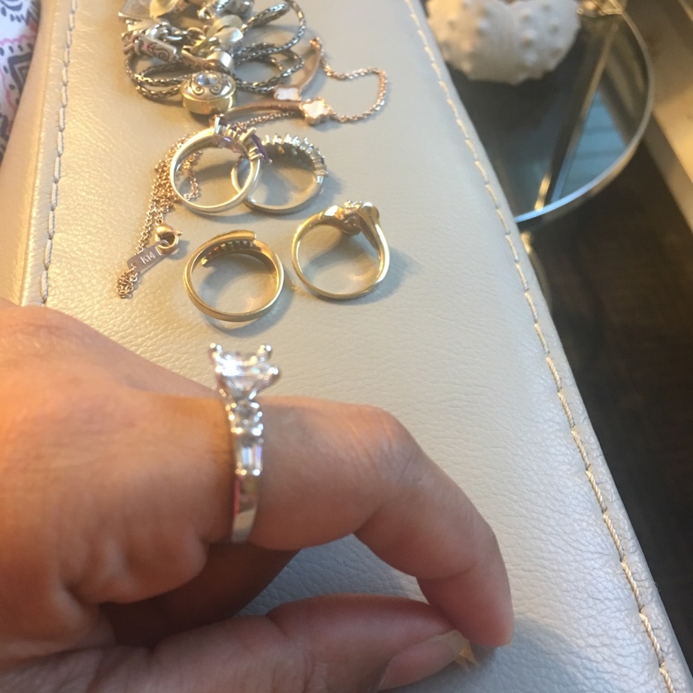 Silver ring - Picture 3 of 3