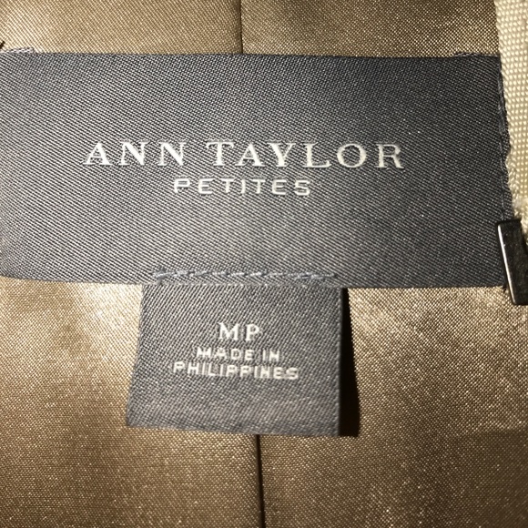 Ann Taylor mid length coat - Picture 2 of 4