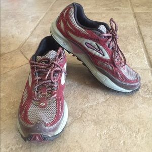 Brooks Cascadia Trail shoes