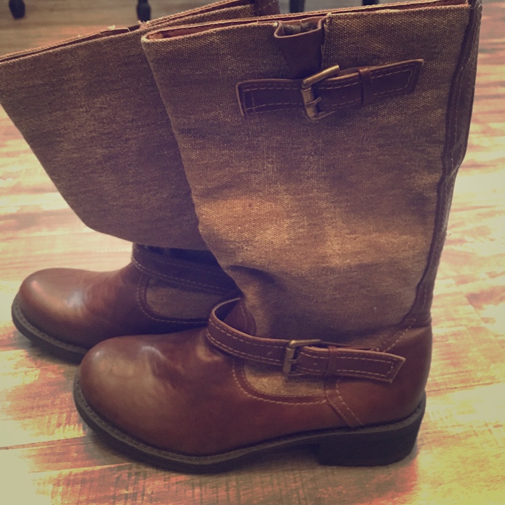 Bucco brown boots