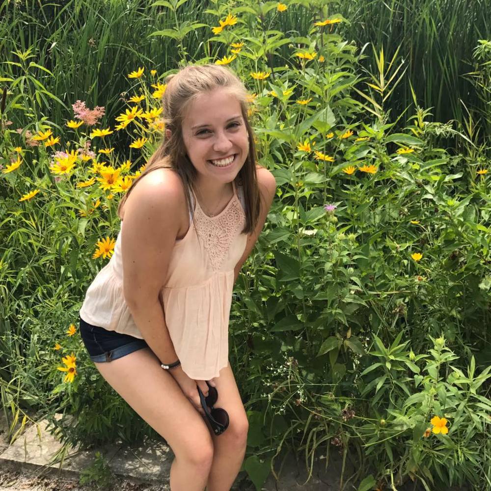 Meet your Posher, Olivia