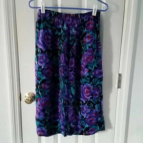 Womens multicolored Skirt - Picture 2 of 3