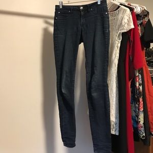 Jessica Simpson • Kiss Me Jeggings skinny jeans