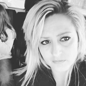 Meet your Posher, Dina