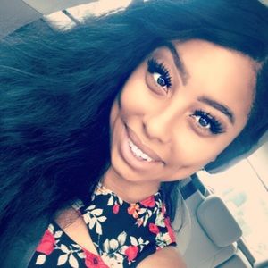 Meet your Posher, Reese