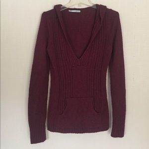 Burgundy pullover