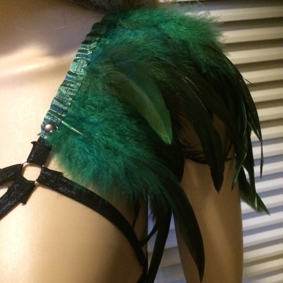 🌺 3PC GREEN FEATHER BRA COVER SHOULDER HARNESS SLEEVE WARRIOR COSTUME FESTIVAL - Picture 8 of 8