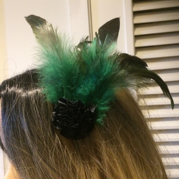 🌺 3PC GREEN FEATHER BRA COVER SHOULDER HARNESS SLEEVE WARRIOR COSTUME FESTIVAL - Picture 6 of 8