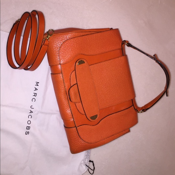 Marc Jacobs Handbags - Marc Jacobs Thompson Bag
