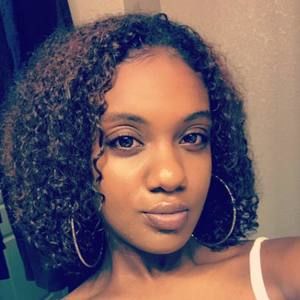 Meet your Posher, Leonna