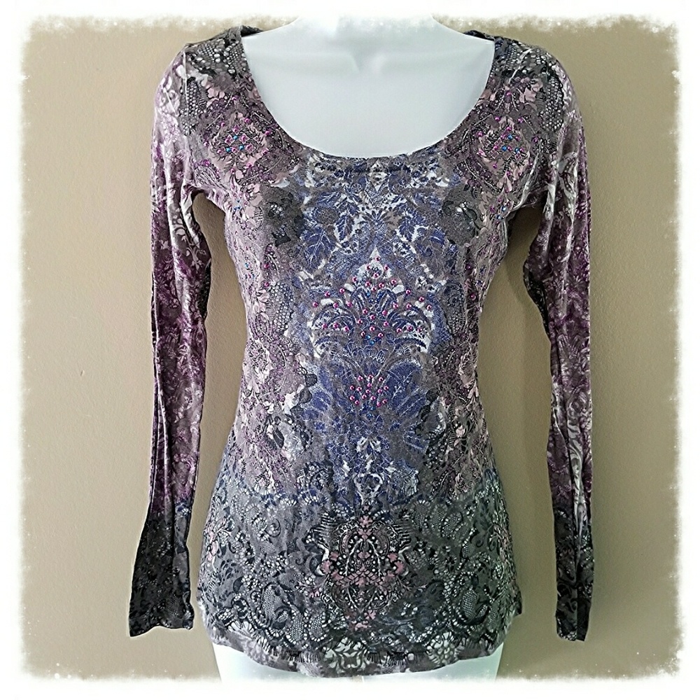 Cute Daytrip Paisley Rhinestone Top