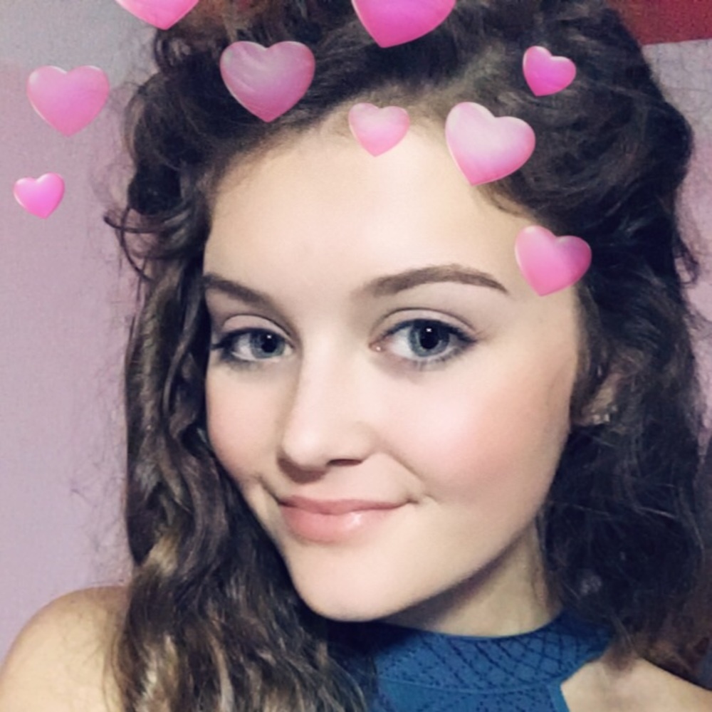 Meet your Posher, Kelsie