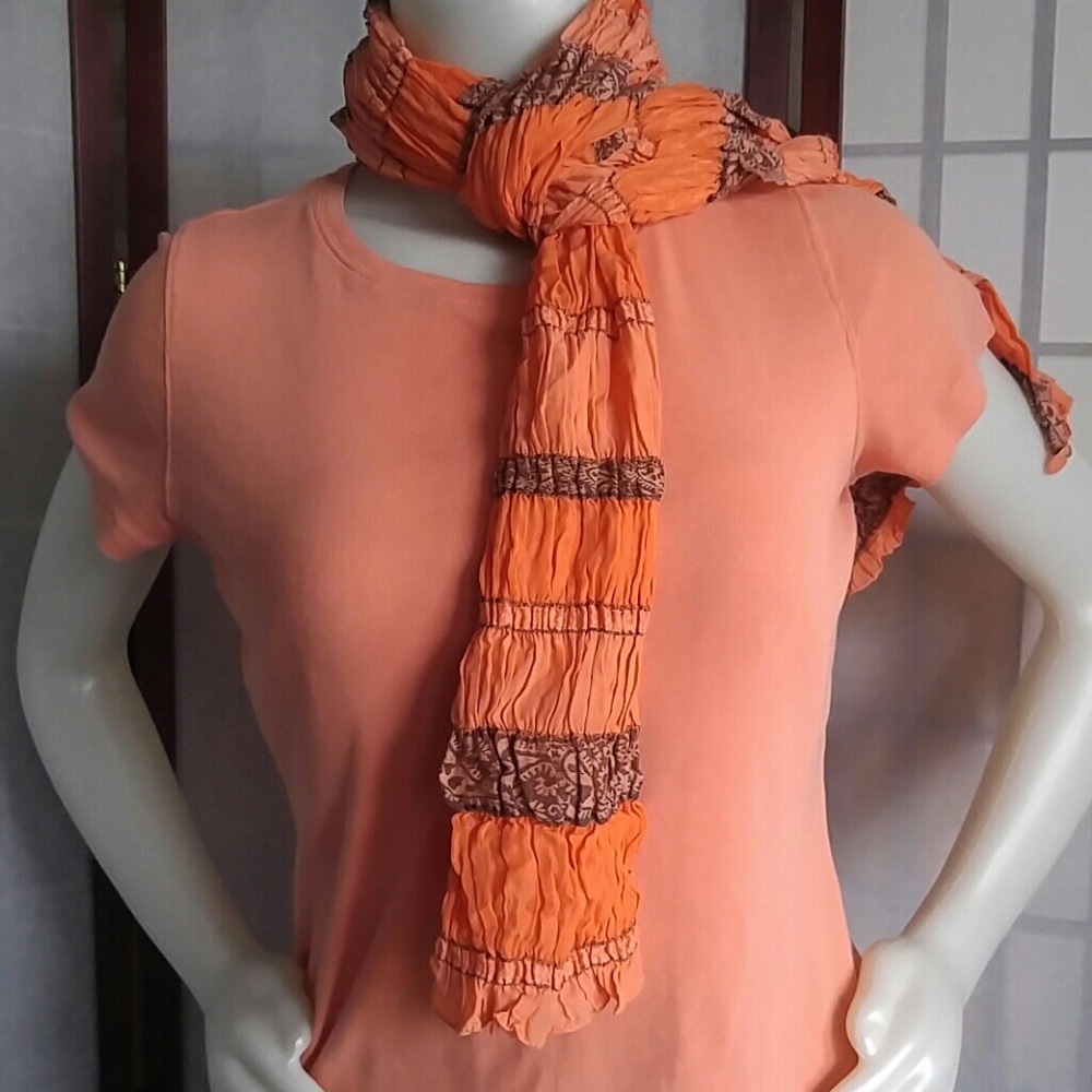 Scarf - Picture 2 of 8