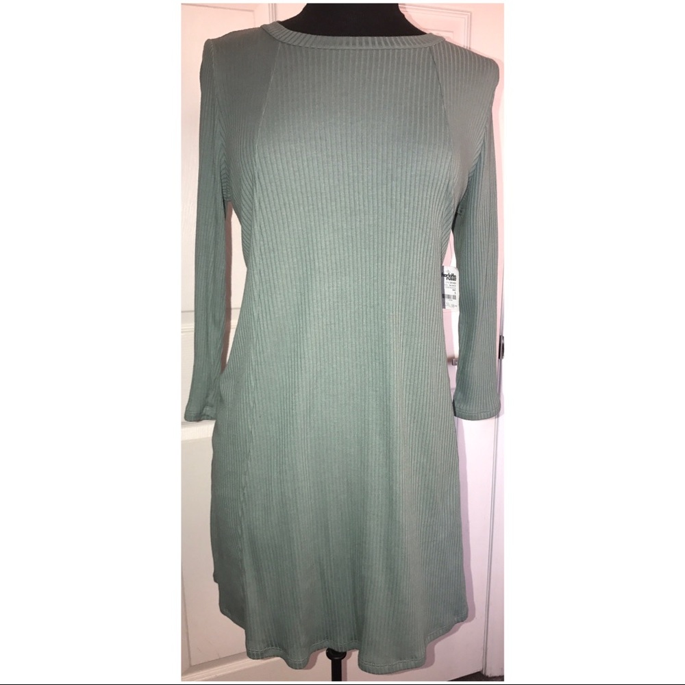 Open Back Flare Dress