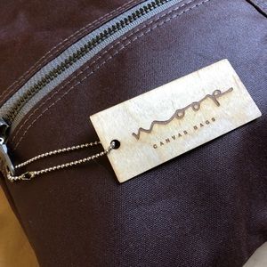 Moop bag in waxed canvas.