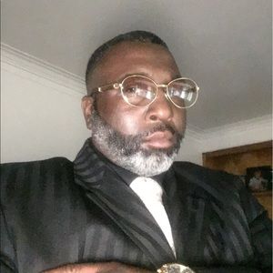 Meet your Posher, Gerald